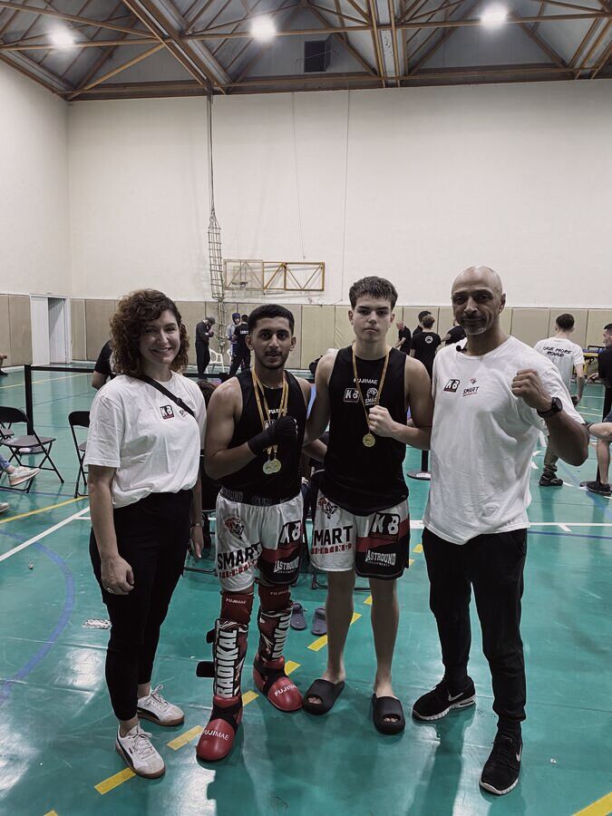 Equipo Smart Fighting tras una competición